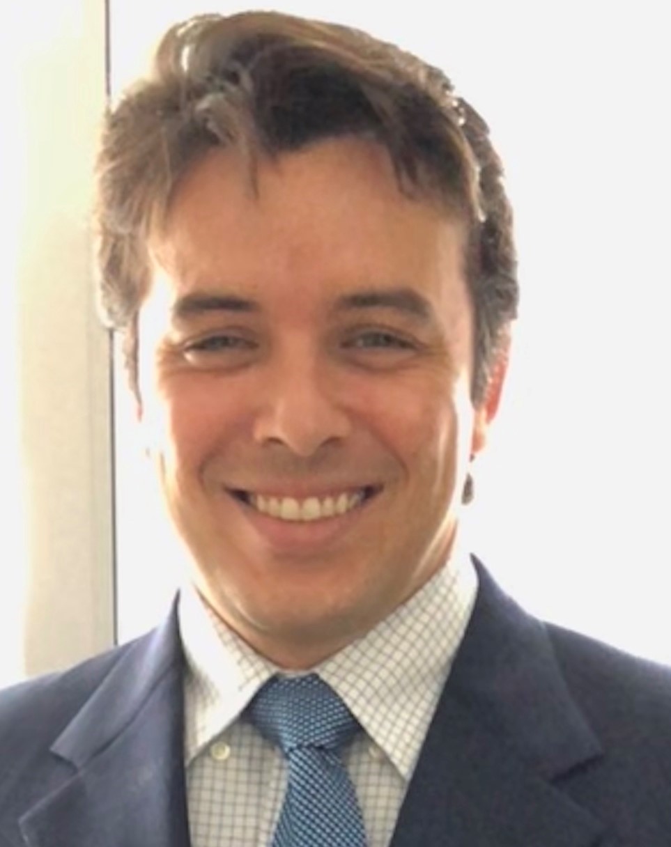 Dr Guilherme Cesar Barbosa CRM 158874